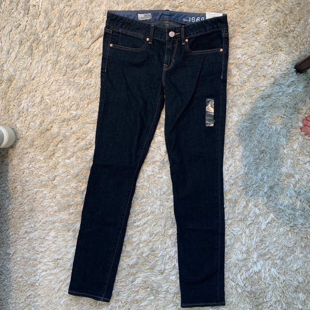 Dark wash skinny jeans